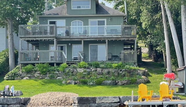Enjoy your getaway at Cedar Hill Lakehouse
