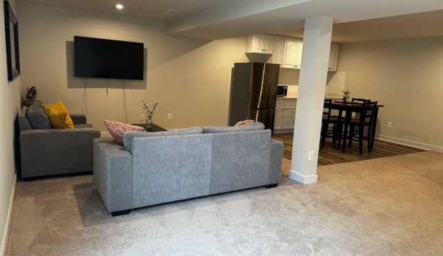 Entire basement in a peaceful neighborhood in Stafford