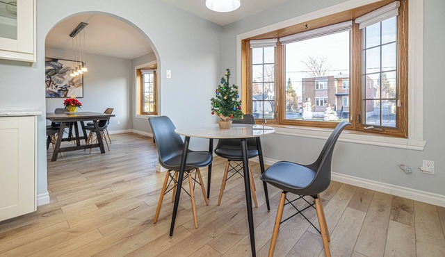 Entire NEW House 5BDR , close to DT MTL, 4 Parking