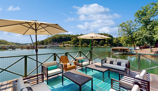 Escape to Tranquility: Cozy Cabin Retreat with Dock & Outdoor Living