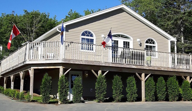 Executive Living 15 Minutes From Halifax ~ Golf, Open Fire Pit
