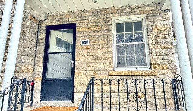 *Exquisite Home in Prime Forest Hill*