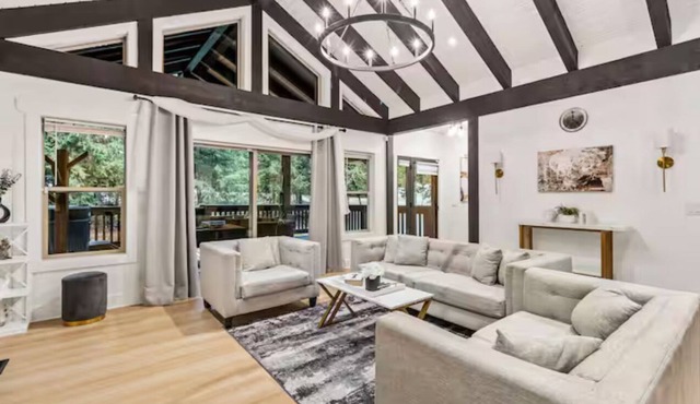 Extraordinary home with pool,hot tub, sauna, gym, arcade & theatre.