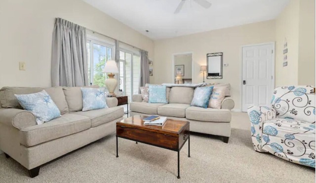 Fairway Dunes 2 BR Condo w/Private lockout unit, Pool, Golf, Medical Center