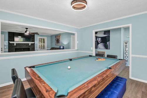 Family Cove 4BR Pool and Billiards