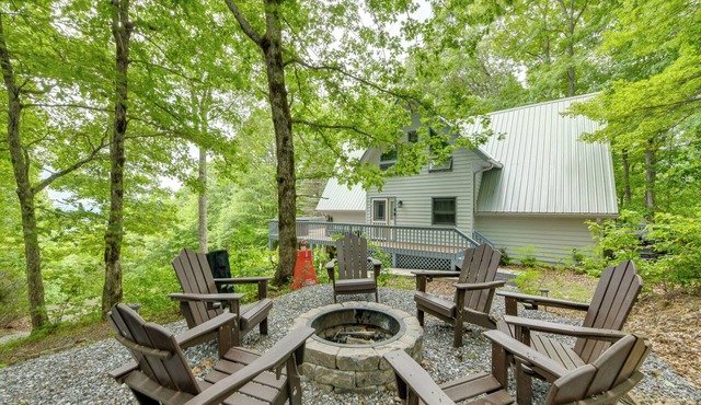 Family-Friendly Perks! Secluded Tuckasegee Haven