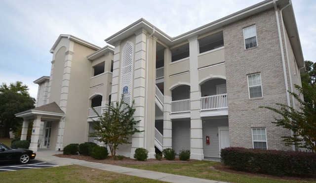 Family Friendly Sunset Beach Vacation Condo at Oyster Bay, Colony II