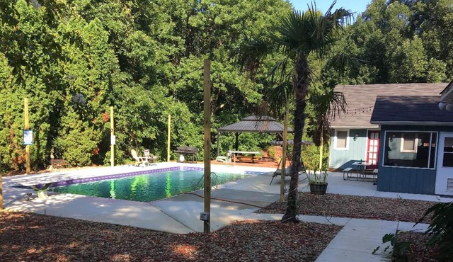 Family Getaway: Pool, Hot Tub, Arcades & More