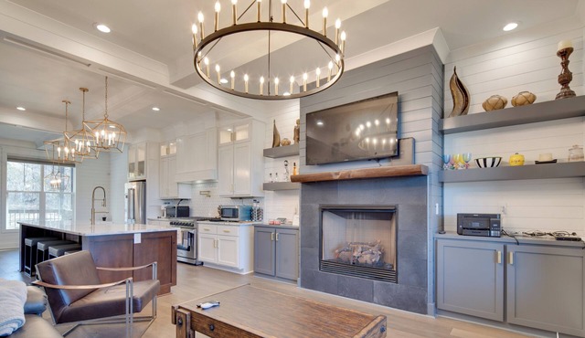 Fire Pit + Mountain Views! Waynesville Escape