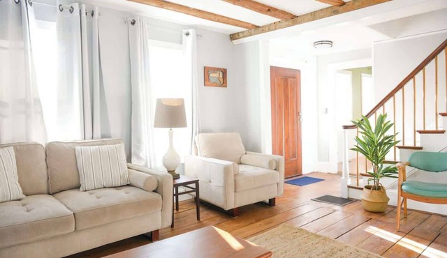 Fully Updated Airy Historic Home in South Freeport