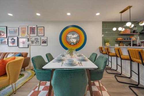 Funky Town - Walkable to Nashville Attractions