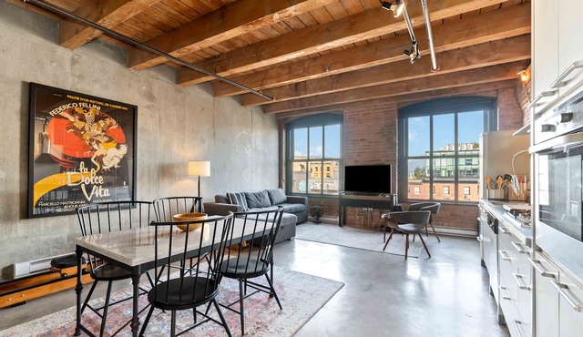Gastown 1 bedroom loft!