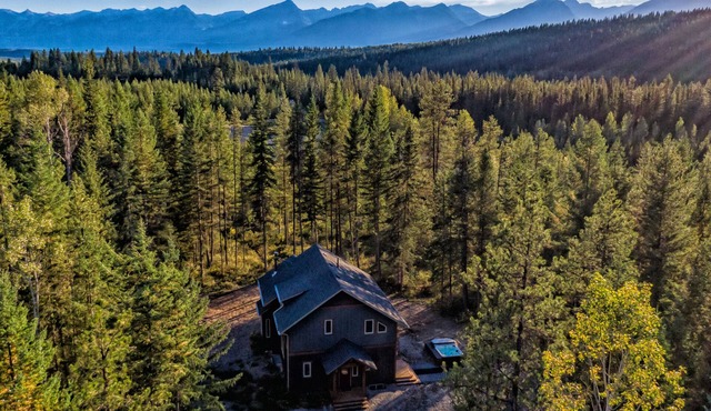 Goat Mountain Chalet in the beautiful Blaeberry Valley