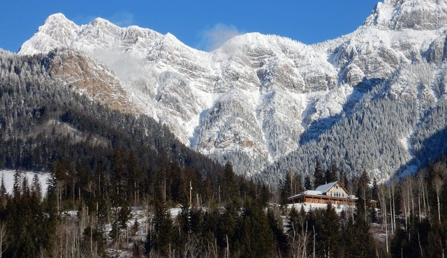 God's Peaks Lodge - Christian Retreat Center