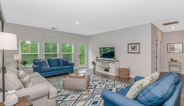 Golfers Getaway! Stunning Golf Course Home with Pool Table, Ping Pong, and More at Legends!