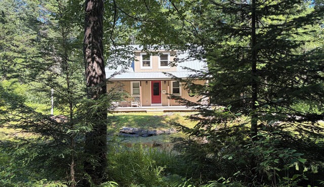 Gorgeous 1-bedroom cottage with AC in charming Freeport, ME,