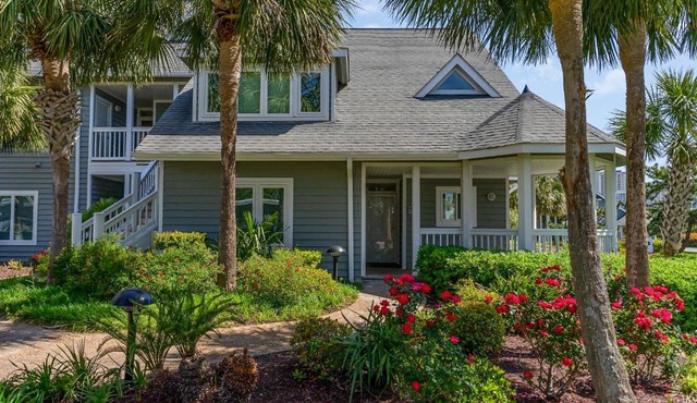 Gorgeous and spacious 4 bedroom villa - 8D Windermere by the Sea villa