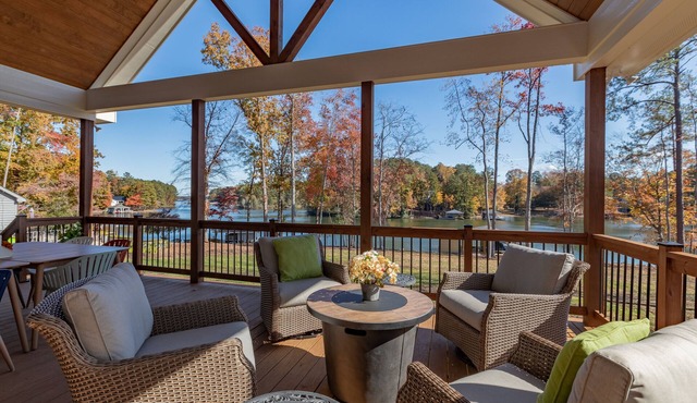 Gorgeous Lakefront Home, Peaceful, Fully Stocked, Fire Pit