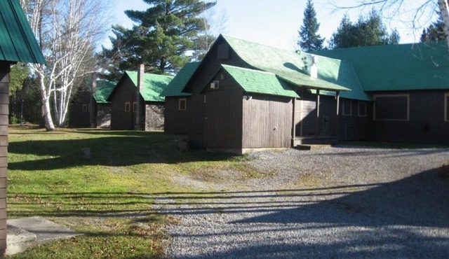 Gourmet Salmon Club Cabin 1