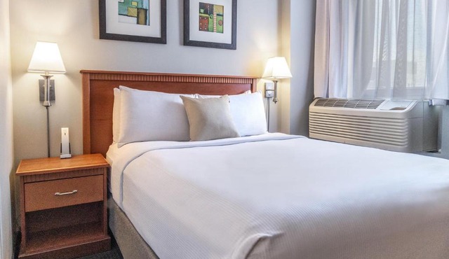 Hôtel Saint-Laurent Montréal