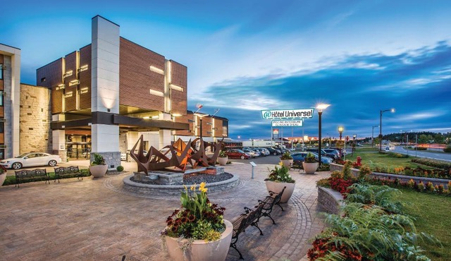 Hôtel Universel, Centre de congrès Rivière-du-Loup