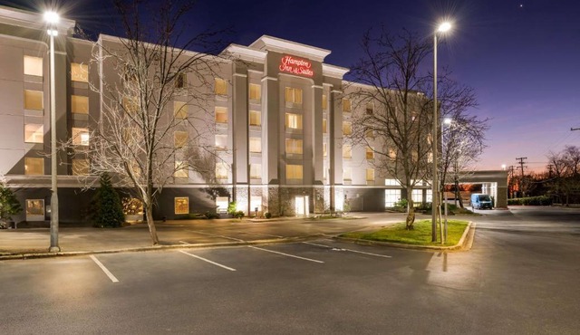 Hampton Inn & Suites Charlotte-Airport