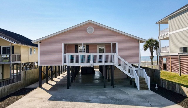 Hanky Panky Oceanfront w/hot tub