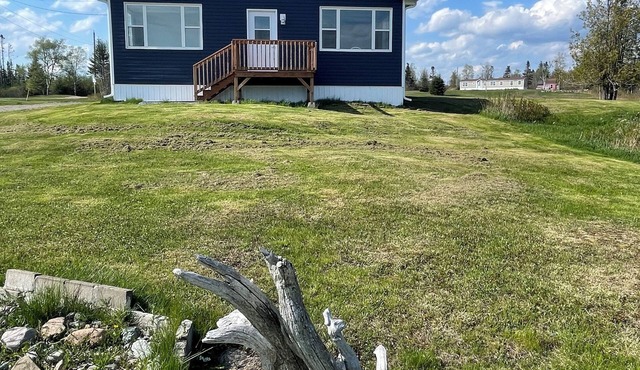Harbour Breeze 3-bedroom house overlooking Dipper Harbour.