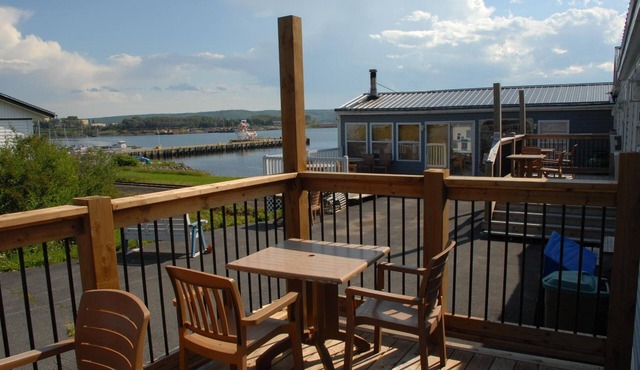 Harbourview Motel & Accommodations