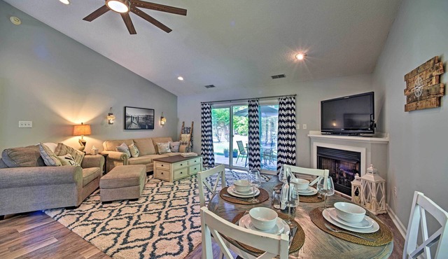 Henrico Hideaway w/Lake Access + Boat Slip!