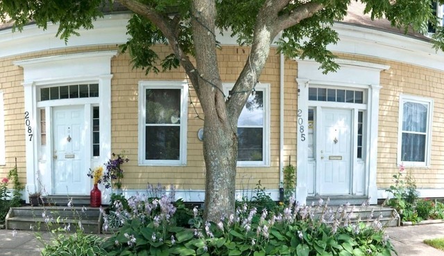 Heritage Townhouse in Downtown Halifax
