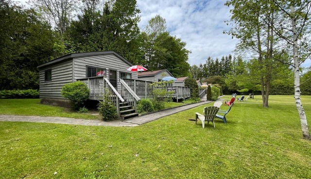 Heron-Cedar Garden Cozy Cottage #5 for a relaxing week of fun and adventure