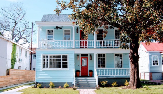 Historic Charleston Blue House in downtown Charleston