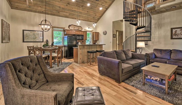“Historic Stone Cottage” in Damascus w/ Fire Pit!