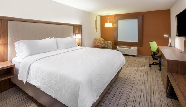Holiday Inn Express & Suites Richburg by IHG