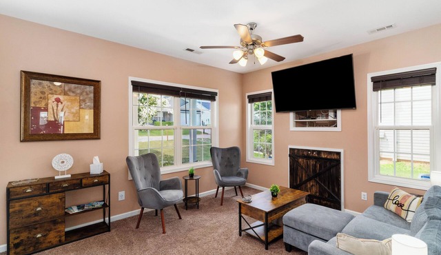 "Home Away From Home!" Weekly & Monthly Discounts.