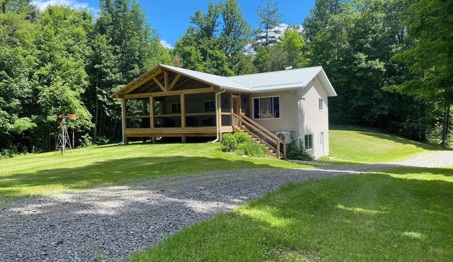 Home/Cottage near Calabogie with 40 acres. 5 min from White Lake boat launch.