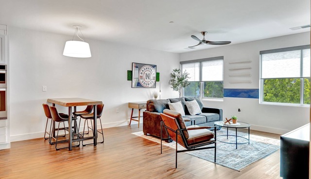 Home Run Hideaway: Brand New One Bedroom in Nashville