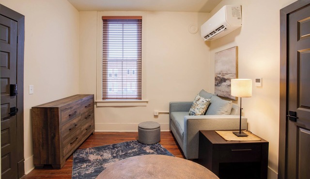 I-95 & I-20 Stopover: Walkable Florence Condo