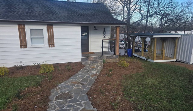 In town home in North Wilkesboro. Close to everything.