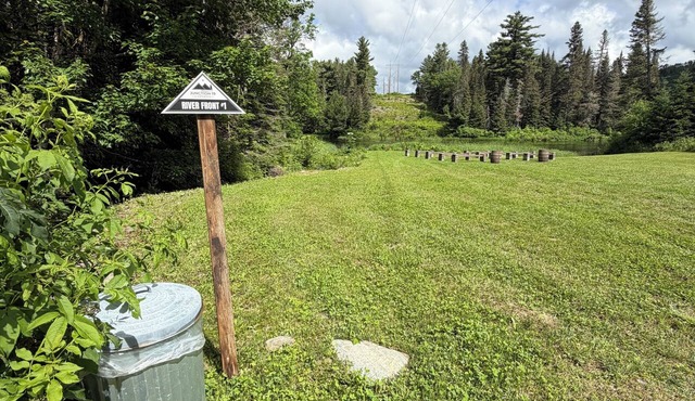 Junction 19 & Co. Riverfront Campsite #1 - Cozy & Tranquil - In Town & On Trails