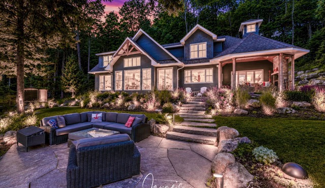 Lake Rosseau! New Build! 7 Bedrooms, 6 Bath!, Luxury Family Getaway!