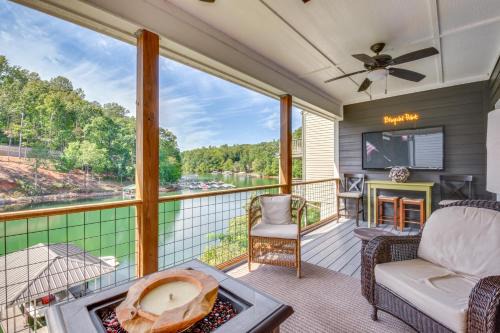 Lakefront Fun Near Clemson! Retreat w/Pool Access