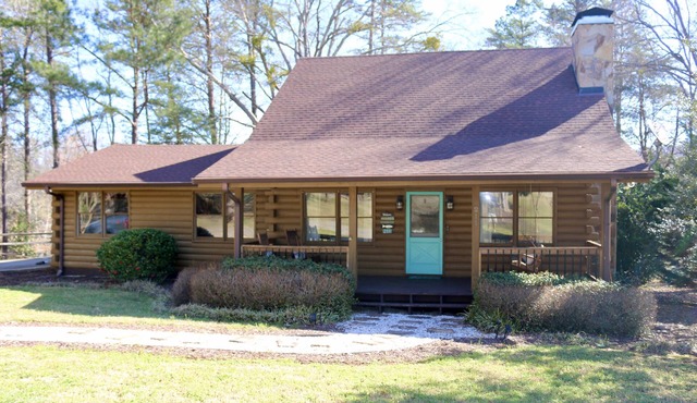 Lakefront Hartwell- 3bed/2Bath cozy lakefront house/cabin - sleeps 10
