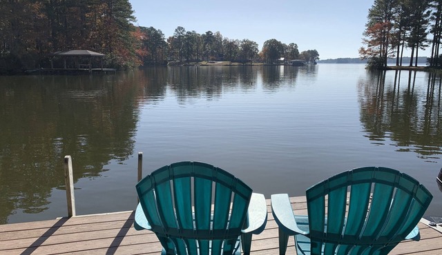 Lakefront w/Private Beach, Dock, Kayaks, SUPs, Game Room - 5BR Family Retreat