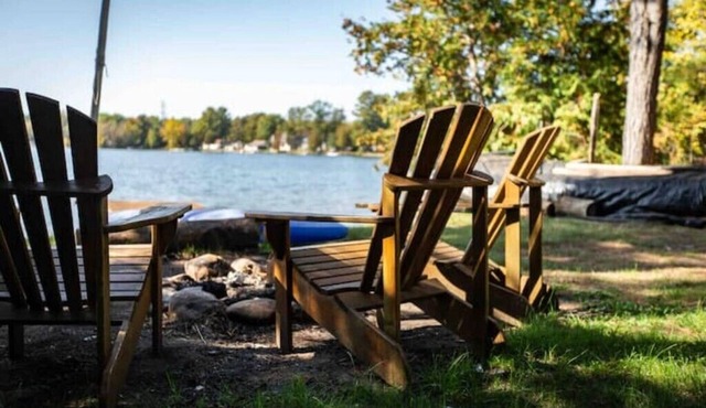 Lakeside Gem with stunning viewsn
