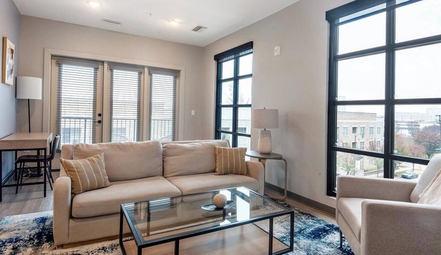 Landing | Amazing 1BD, Pool, Gym