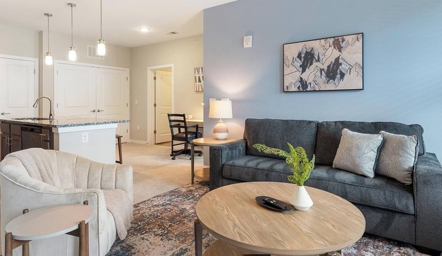 Landing | Beautiful 1BD, Clubhouse, Gym