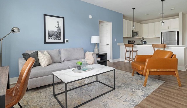 Landing | Chic 2BD, Gym, Clubhouse