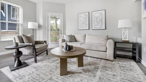 Landing Modern Apartment with Amazing Amenities (ID1380X259)